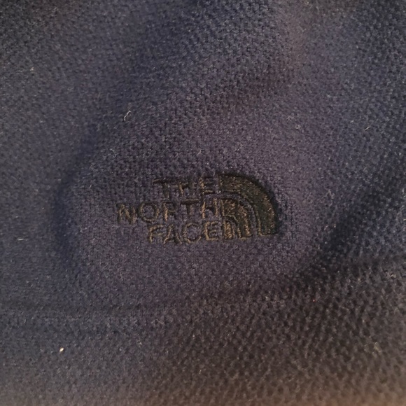 The North Face Quarter Zip - Picture 4 of 6